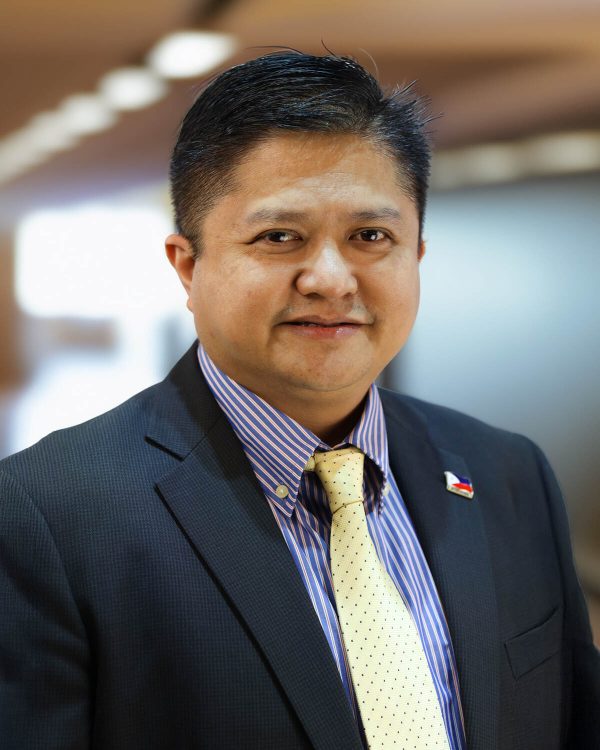 Headshot-Sir Vincent Remo (1)